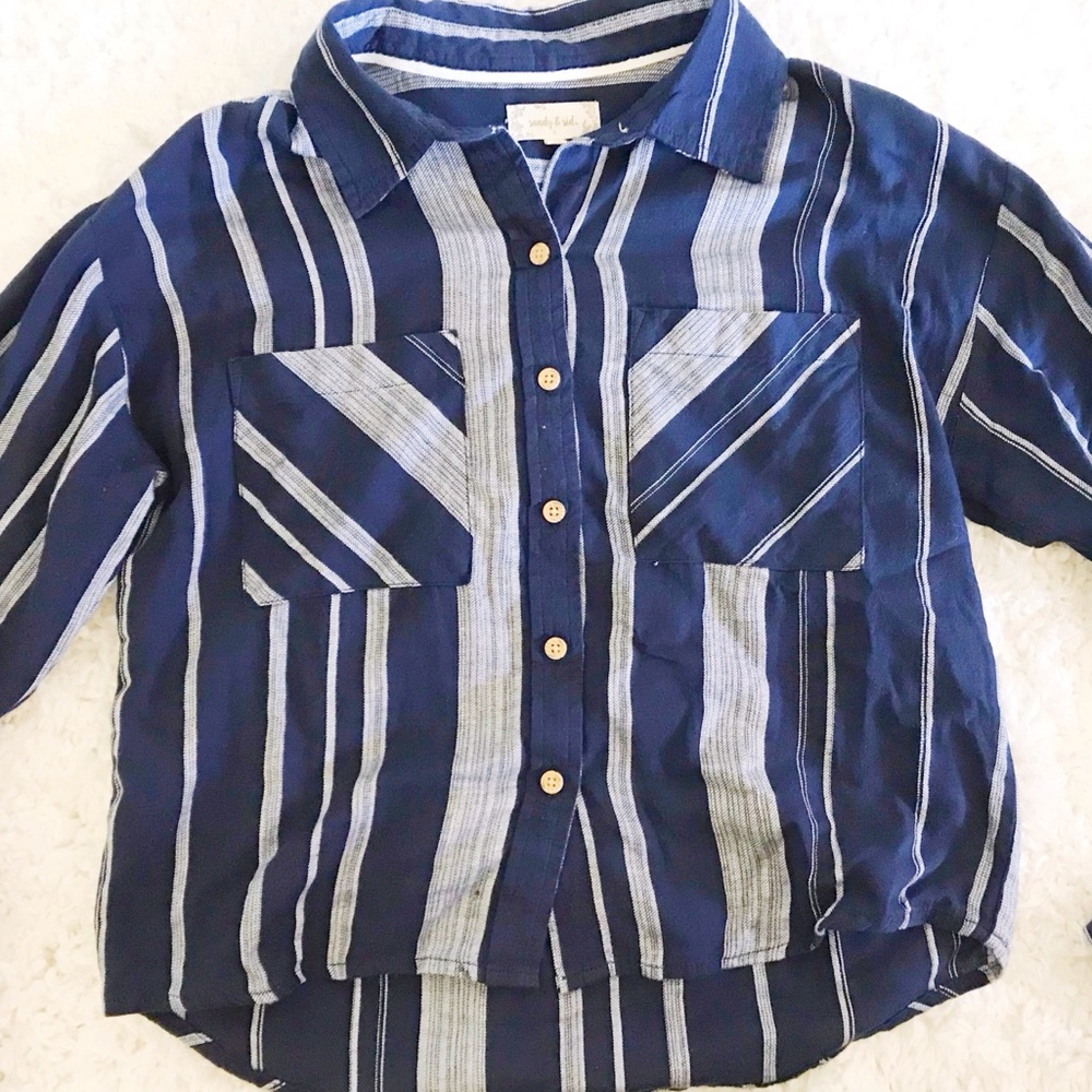 Blue-striped collar blouse